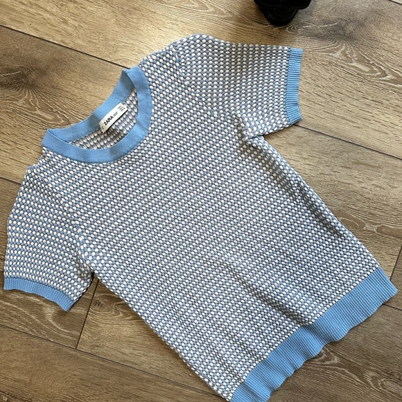 •Zara• Knit Textured Top - Picture 3 of 7